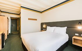 Statesman Hotel