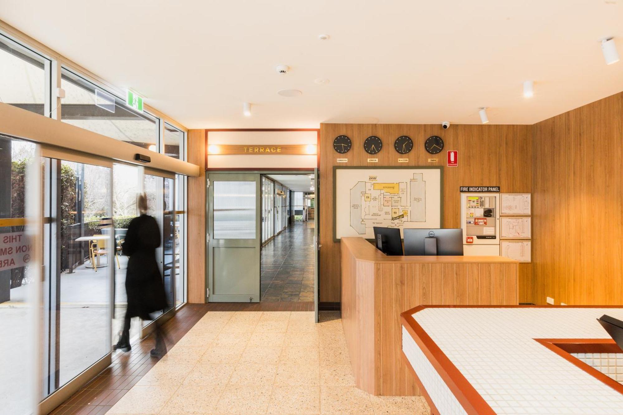 Statesman Hotel Canberra Exterior photo