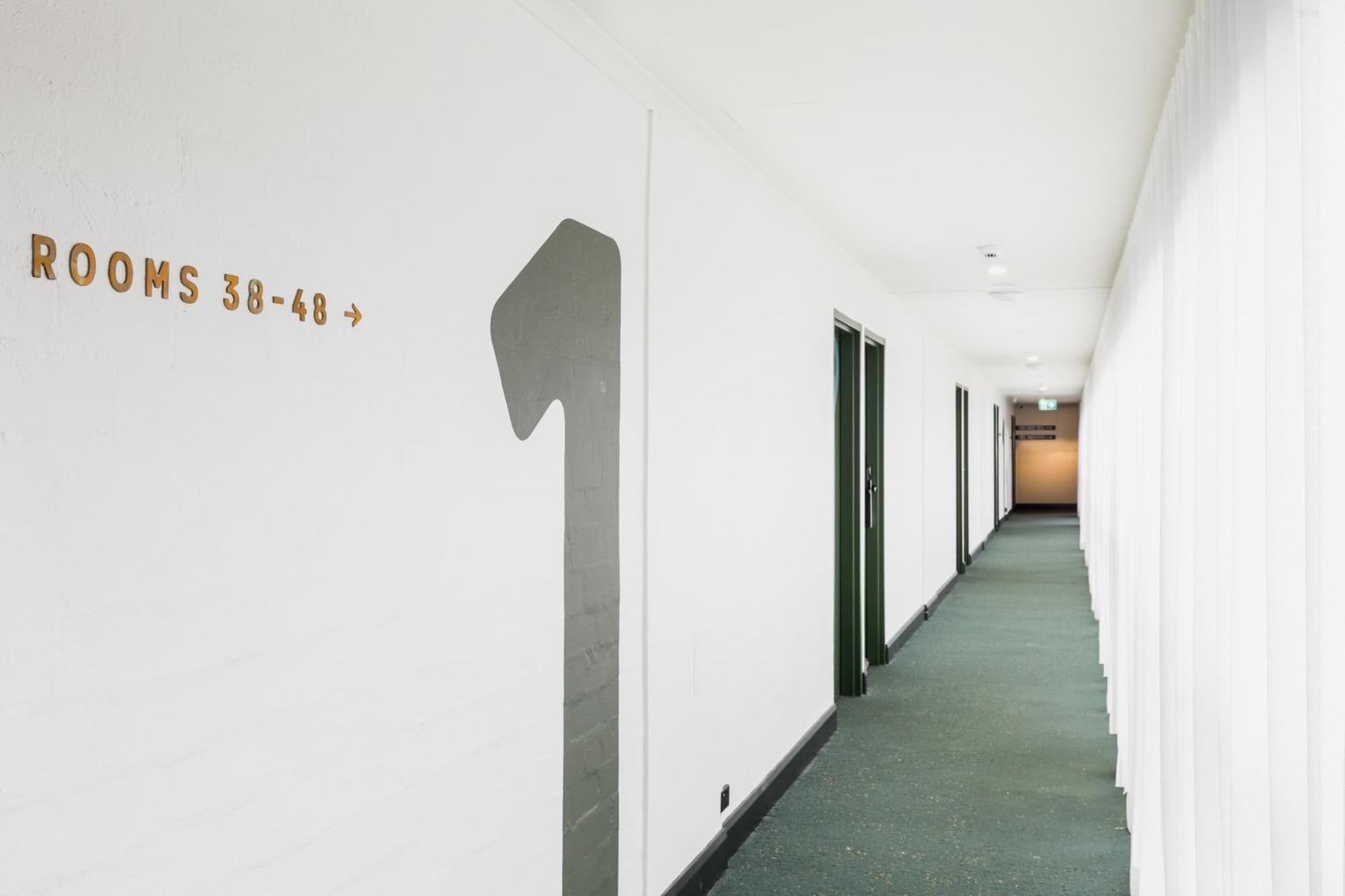 Statesman Hotel Canberra Exterior photo